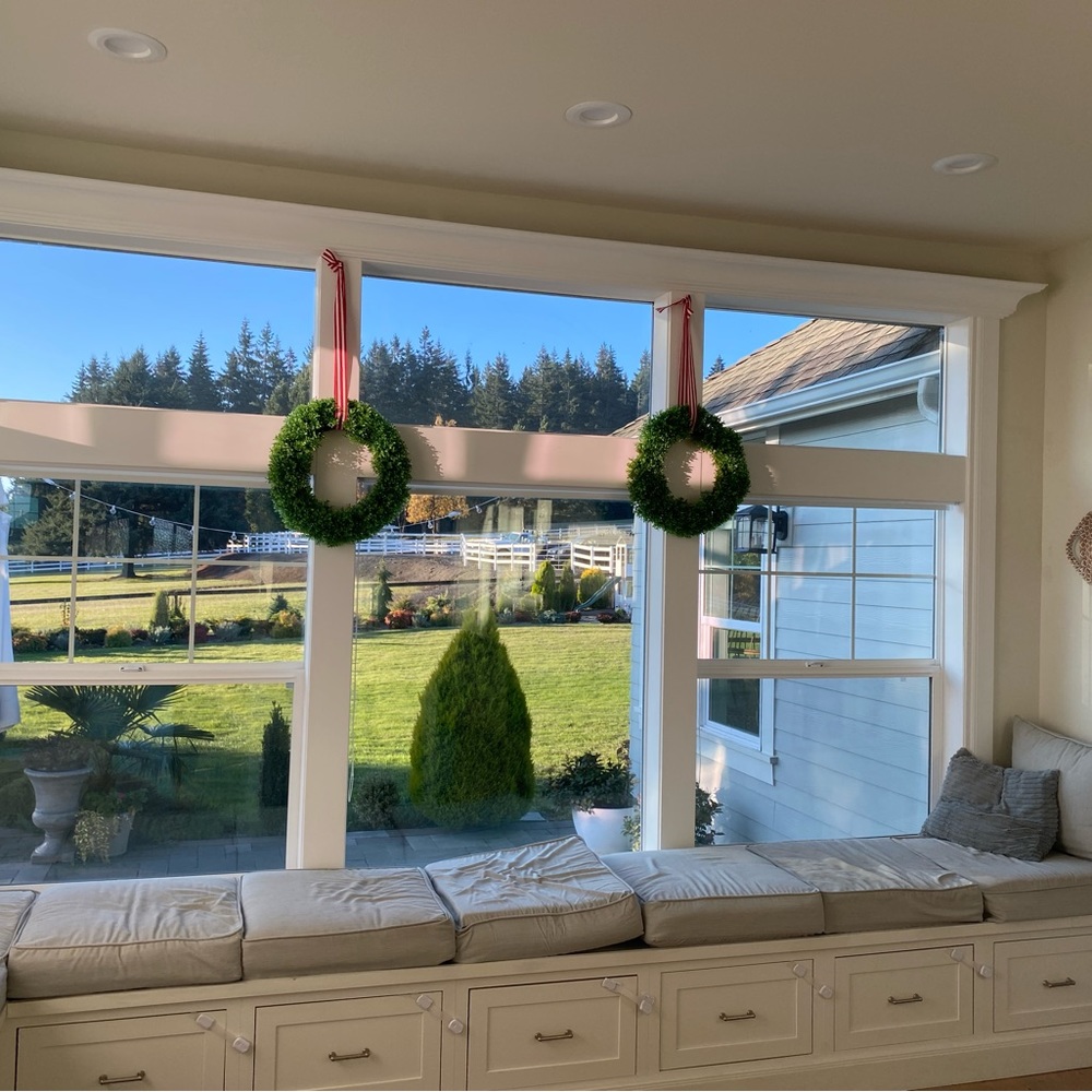 2 boxwood wreaths